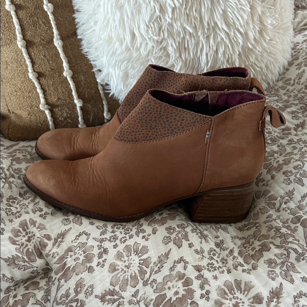 Tom’s Ankle Boots